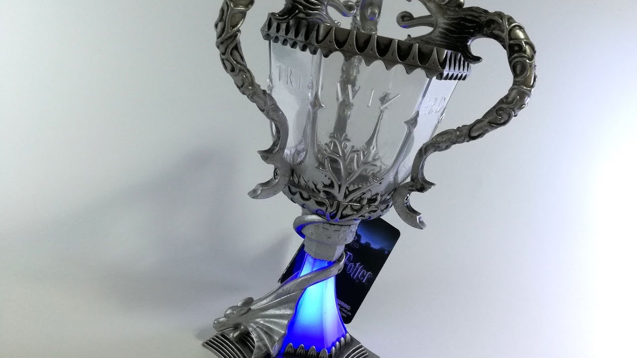 Harry Potter WB Light-Up Triwizard Cup Lamp (Lampada Coppa Tremaghi) -  YouTube