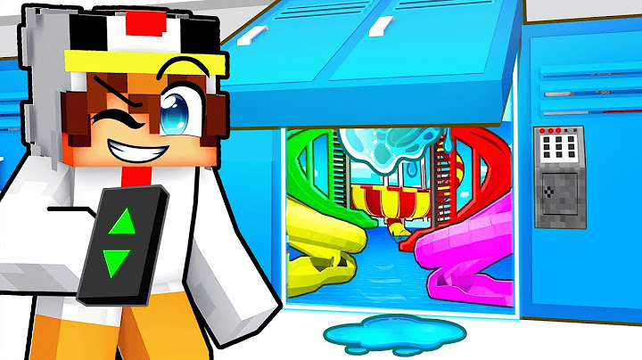J'ai construit un PARC AQUATIQUE Secret dans mon ÉCOLE !
