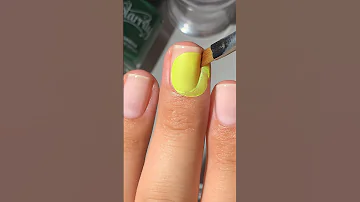 🥑nail art hack! Would you try? #nails #nailpolish #nailsart #nailarttutorial #nailart #naildesign