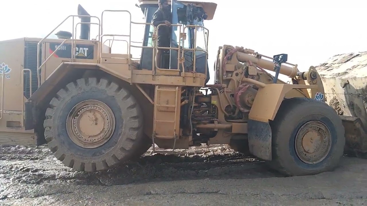 handaling 50 ton block cat 988h fork lift wheel loder@ Indian fork lift opeareater