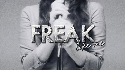 freak like me (demo) X freak (released version) mashup + lyrics | Lana del Rey