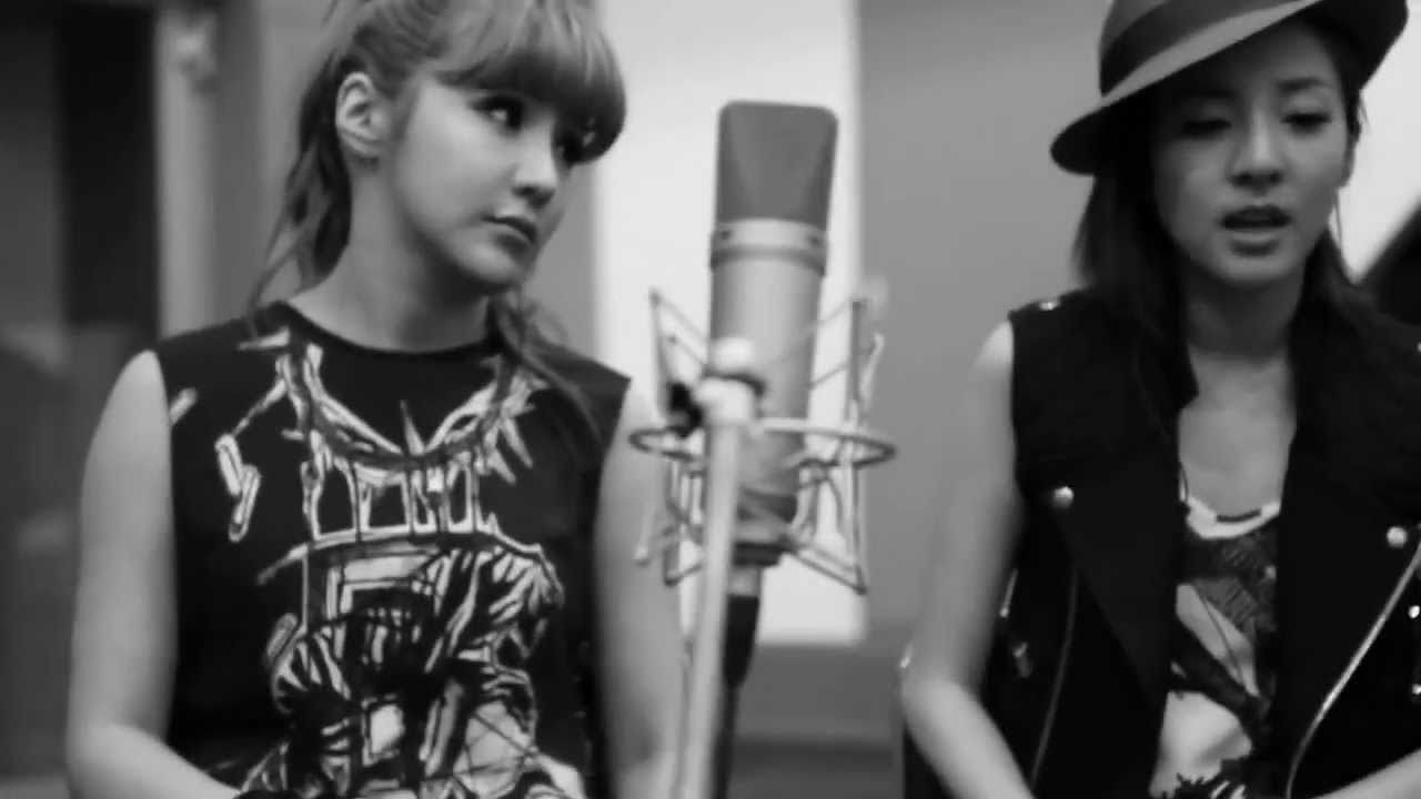 2NE1   LONELY Acoustic Version