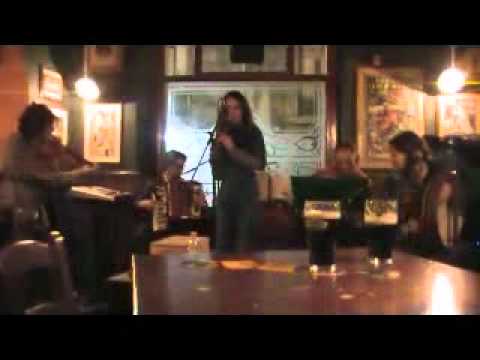 Tir-na-nOg - Drosy Maggie + Tam Lyn (Live Irish Pub Joyce CT '11)