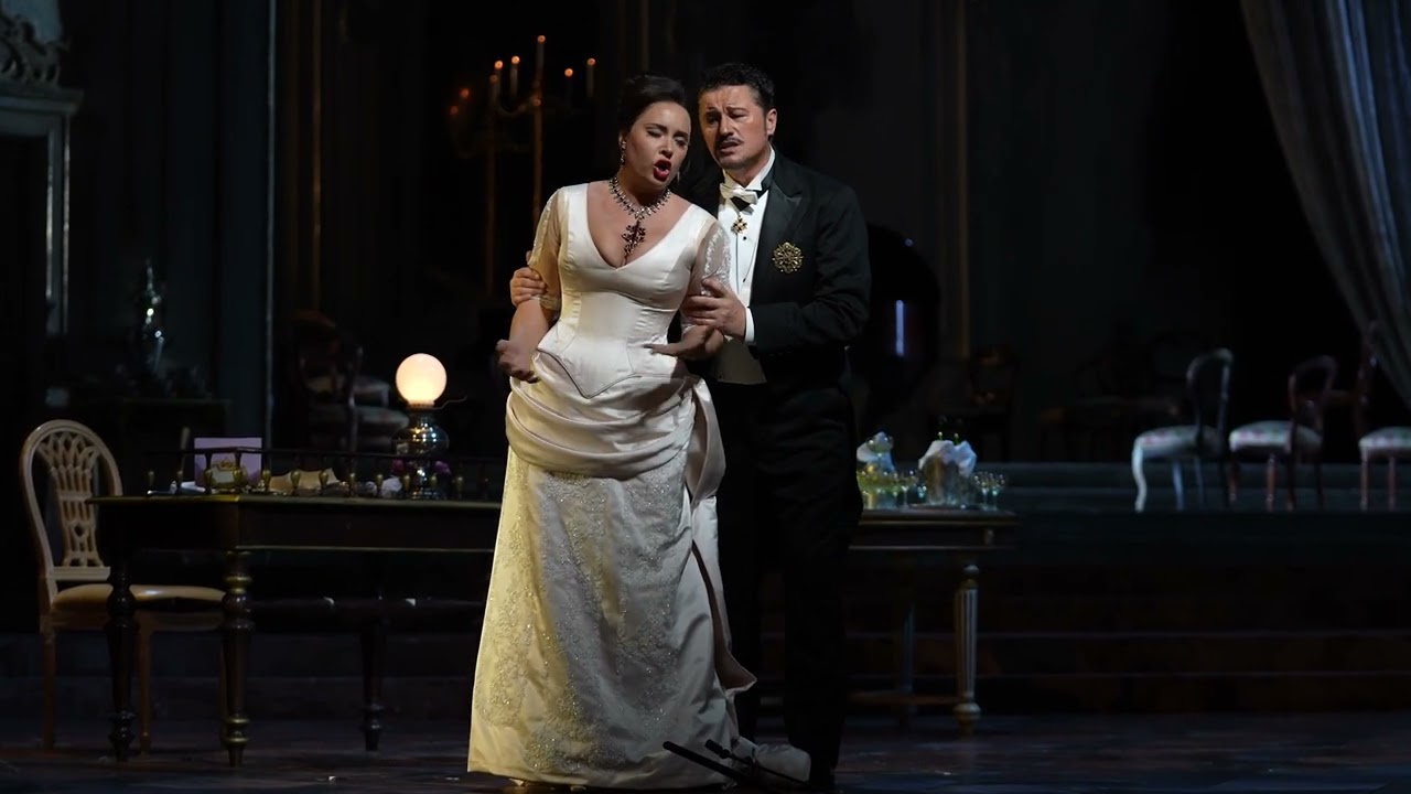 Fedora: “Vedi, io piango”