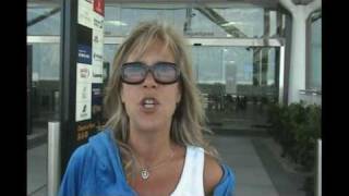 Samantha Fox Vlog 15:  Brisbane Airport  7Th December 2009