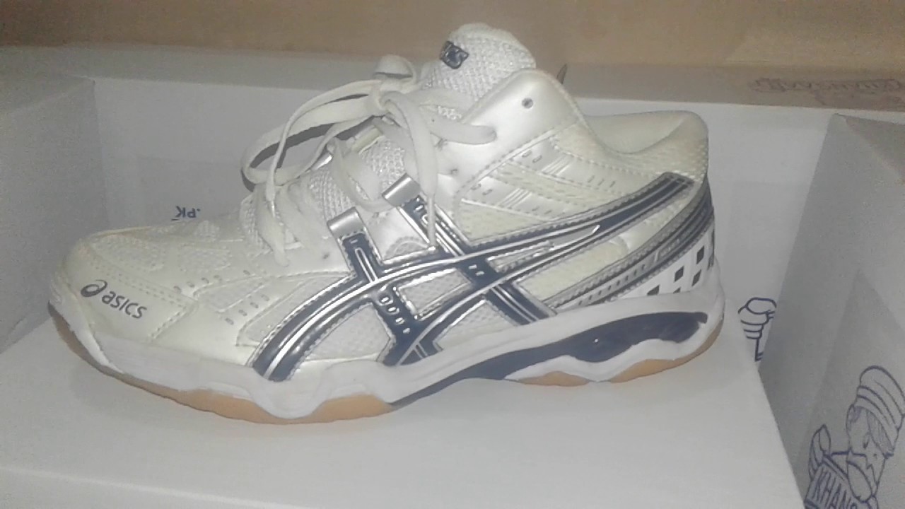 asics shoes in pakistan