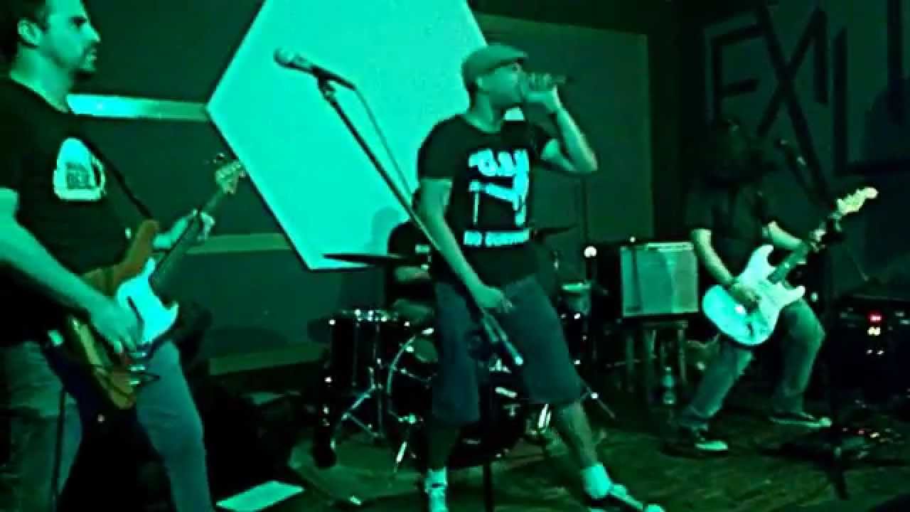 BANDA ANTECEDENTS AO VIVO NO EXILIO ART PUB BAURU-SP