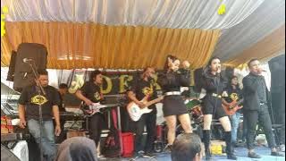 Artis muda cantik di sawer satu juta sampai Dangdut Garut Ade Adi entertainment d samarang kamojang