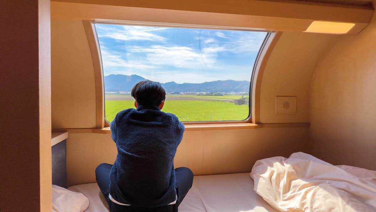 ⁣Japan's Sleeper Deluxe Train: A 12-Hour Luxury Travel Experience 🚞 🌄