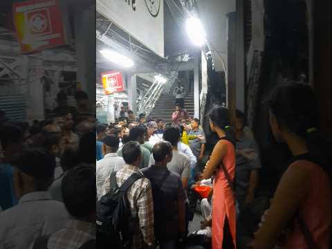 Central Railway First Two Local Trains Cancelled Badlapur Station Full Story Central Railway First Two Local Trains Cancelled Badlapur Station Full Story