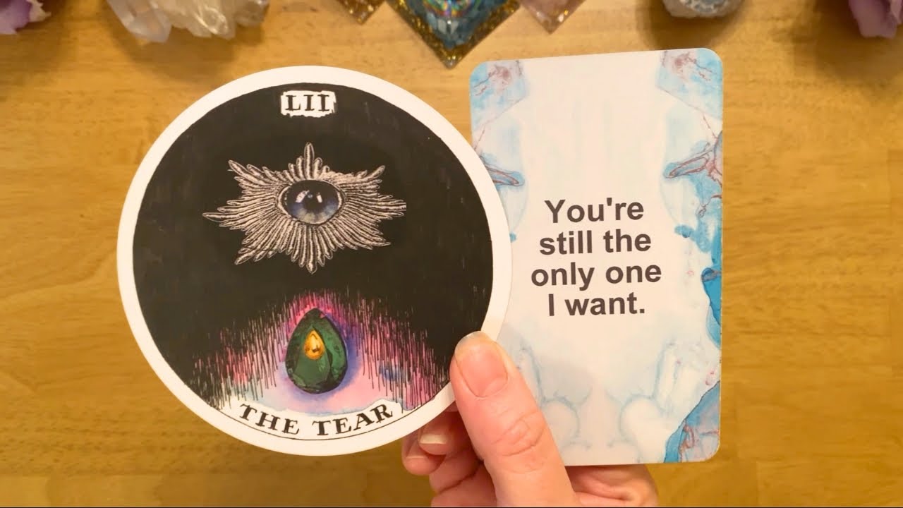 WOW 😮 SOMEONE BROKE DOWN IN TEARS CRYING OVER YOU! 😰 (COLLECTIVE TAROT LOVE READING) 💖