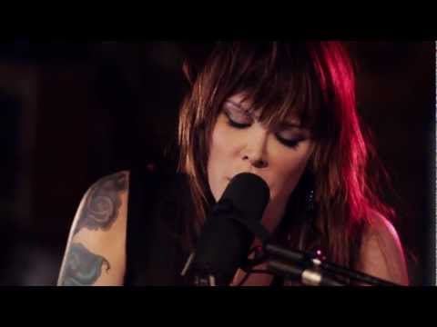 beth-hart-"baddest-blues"-at:-guitar-center