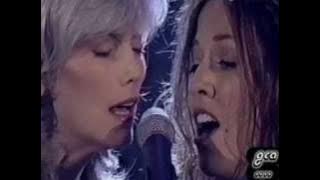 Sheryl Crow & Emmylou Harris (Live) : Pale Blue Eyes