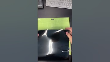 Fastest way to cut out a vinyl stencil to use for dyeing discs.