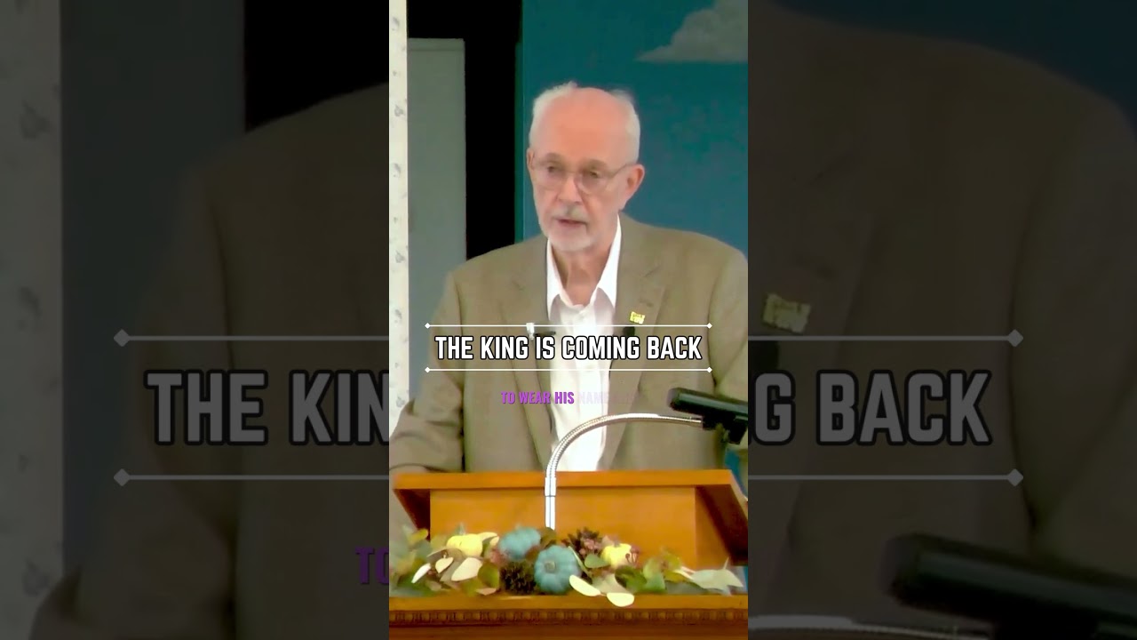 Short: The King is Coming Back