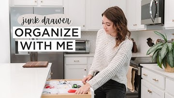 ORGANIZING & DECLUTTERING MY JUNK DRAWER | Junk Drawer Organization