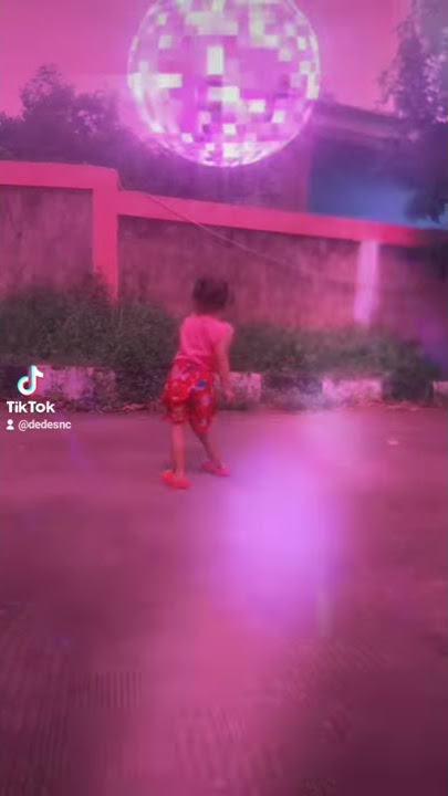 Goyang viral chika chikaku
