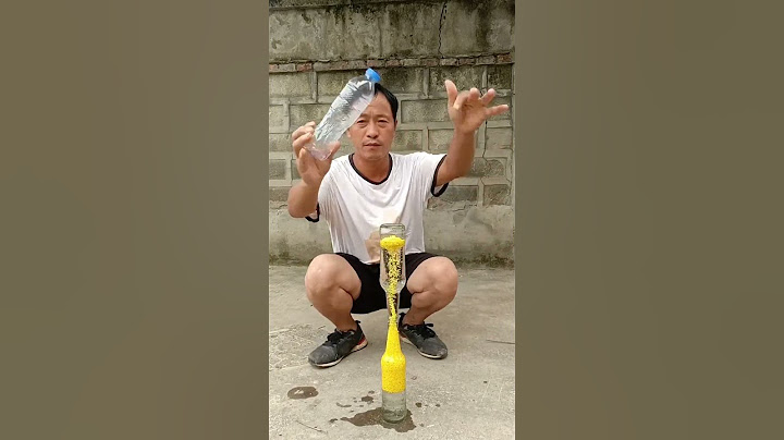 A common mineral water bottle rotates hard for a few times and will show white fog. What is the