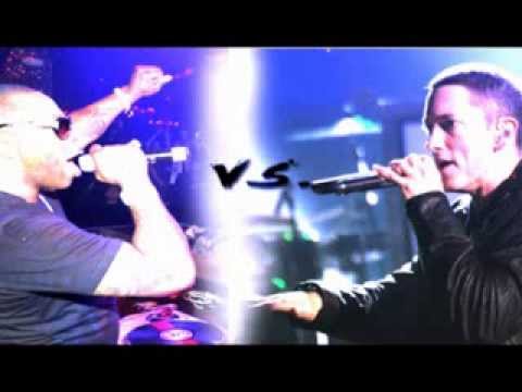 Eminem vs  Busta Rhymes  ( Rap God and Look at Me now )