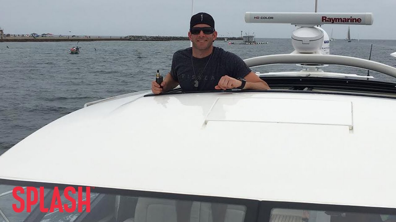 decisions แปลว่า  New 2022  Tarek El Moussa Renames His Boat ‘Bad Decisions’ | Splash News TV