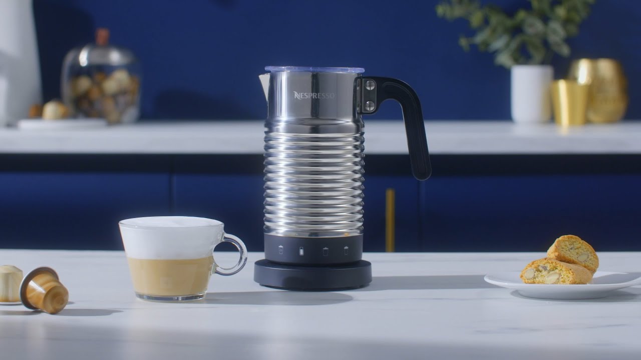 Upgrade your daily cup of coffee with the Aeroccino4 milk frother