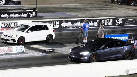 Tesla Model S Plaid ? Electric Vehicle Vs. VW Golf GTI Drag Race - Las Vegas 6-2-2023 - 4K UHD