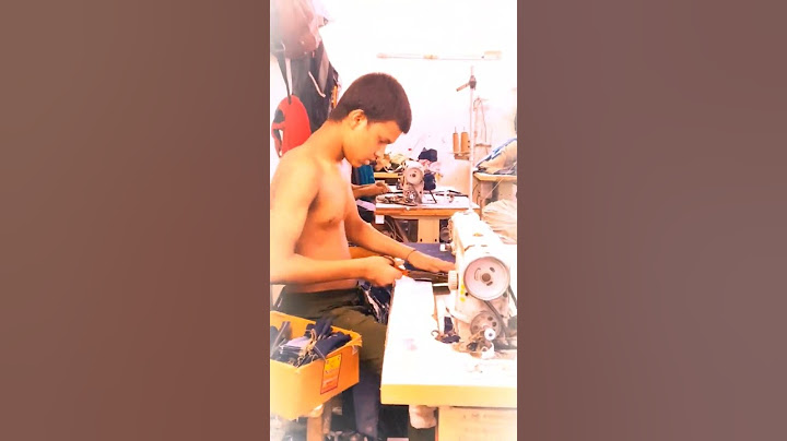 Everyone is in love with the girl, the whole work of the slum machine guy