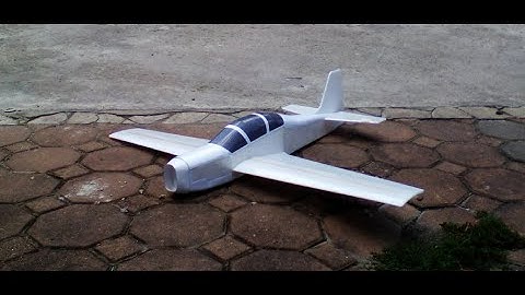 EMB-312 Tucano rc airplane build.