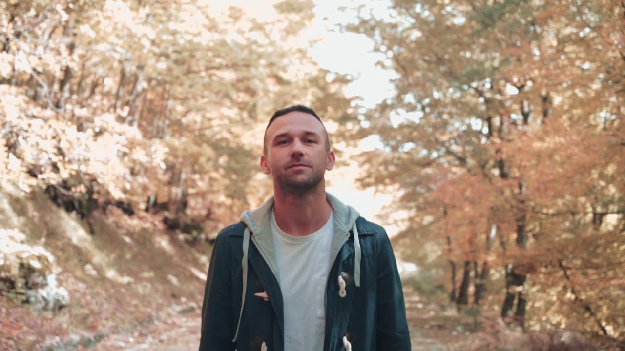 Guarda Mattia Pompeo - Andromeda (Official Video) su YouTube Guarda Mattia Pompeo - Andromeda (Official Video) su YouTube