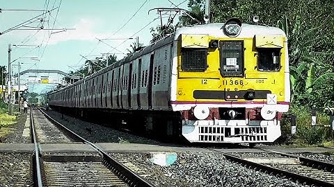 Newly painted Old EMU Train Crossing Railgate | Bandel-Katwa Staff Special Train | Eastern Railways