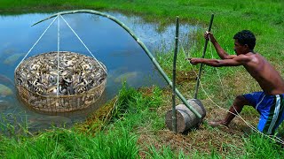 Primitive technology  Making Trap To Catch Catfish using Bamboo to lure fish Trap Work 100%