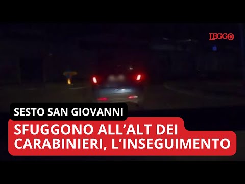Video Sfuggono all'alt dei carabinieri, l'inseguimento da film