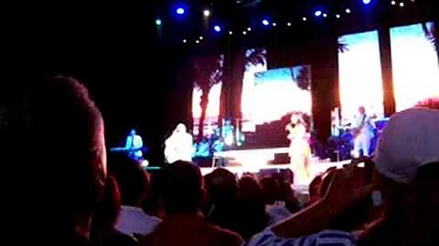 DONNA SUMMER - Sand On My Feet - AT JONES BEACH - 07/19/2008