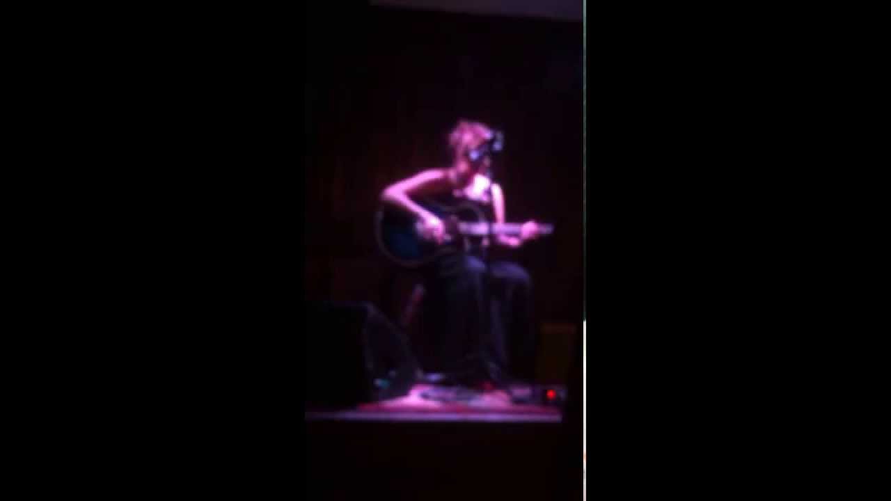 Tara playing live at The Castle Hotel on Oldham St. with "Killing Time"