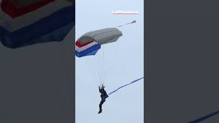 70 ans de la Patrouille de France à Salon : des performances de haute voltige