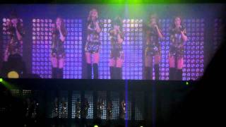 [FULL FANCAM] 110611 Girls' Generation - Hoot [SM TOWN Live in Paris]