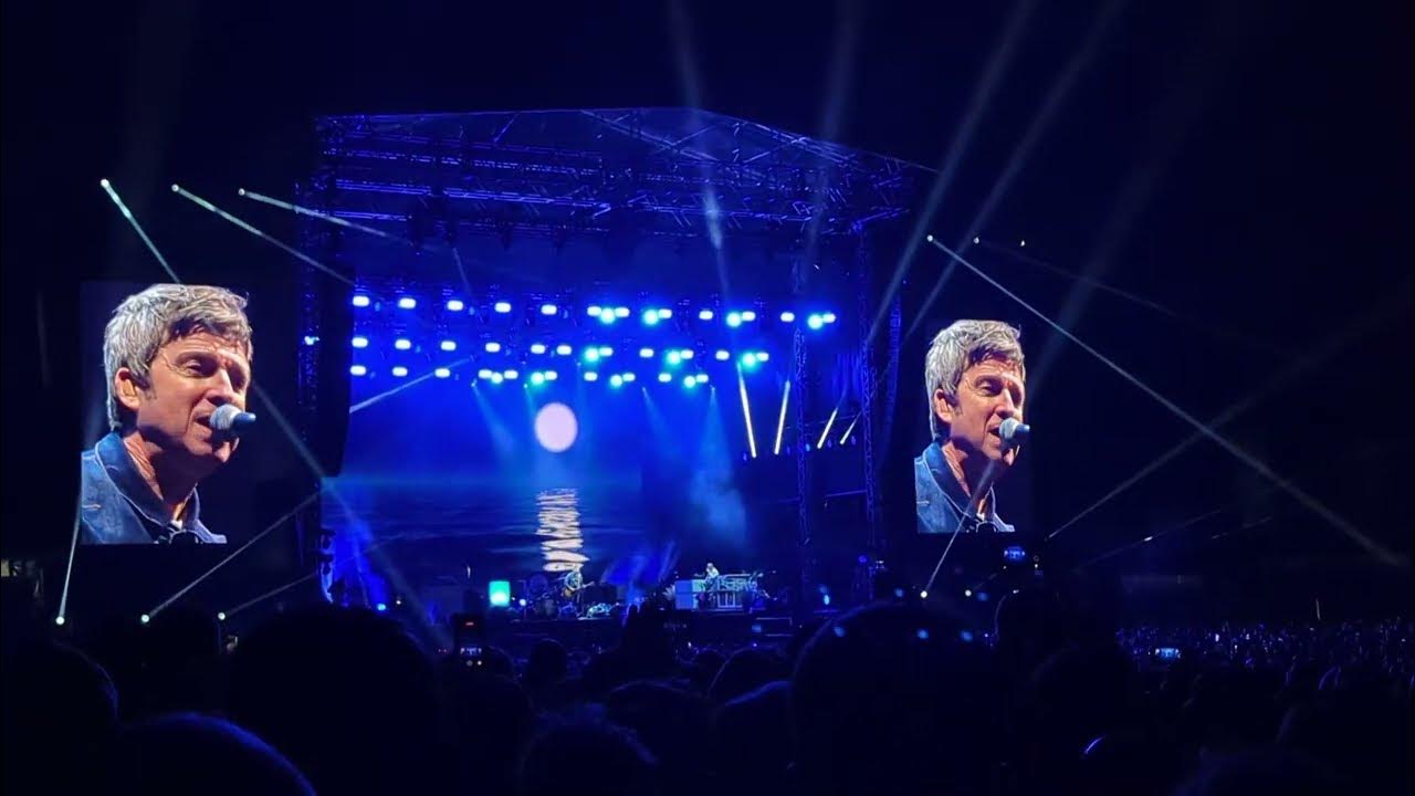 Noel Gallagher HFB - Dead In The Water, live at Wythenshaw Park Manchester August 2023 Noel Gallagher HFB - Dead In The Water, live at Wythenshaw Park Manchester August 2023