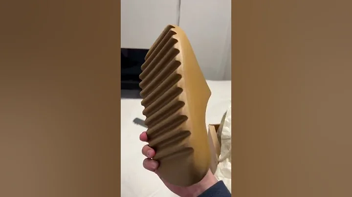 Unboxing The Adidas Yeezy Slides #shorts