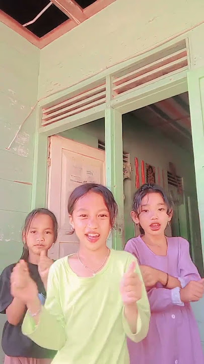 siapa yang paling cantik antara 3orang