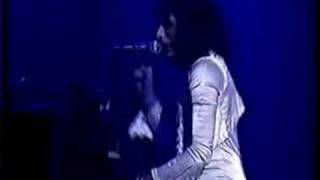 White Queen - Live at the Hammersmith Odeon 1975 - An Evening With Queen 2DVD set