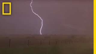 The Science of Lightning | National Geographic Resimi