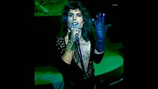 Freddie Shows His Diamond Clawsqueen shorts abba2shay