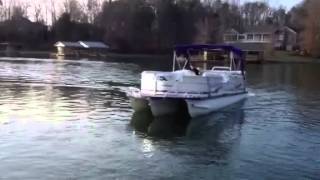 2005 PLAYCRAFT Powertoon 2600 Extreme in Moneta VA