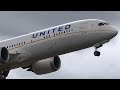 Extreme Close Up - United Airlines New 787-9 Dreamliner - Takeoff at Melbourne Airport [N26952]