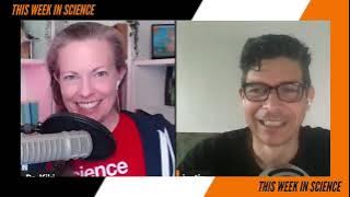 Solar Flares Make All The People Look Up - This Week in Science Podcast (TWIS) - Episode 970