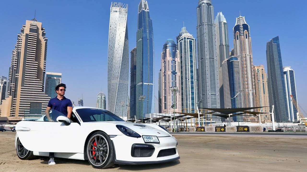 Дубай можно ли в шортах. Дубай машины. Город Дубай машины. Мажор в Дубае. Парень в Дубае.