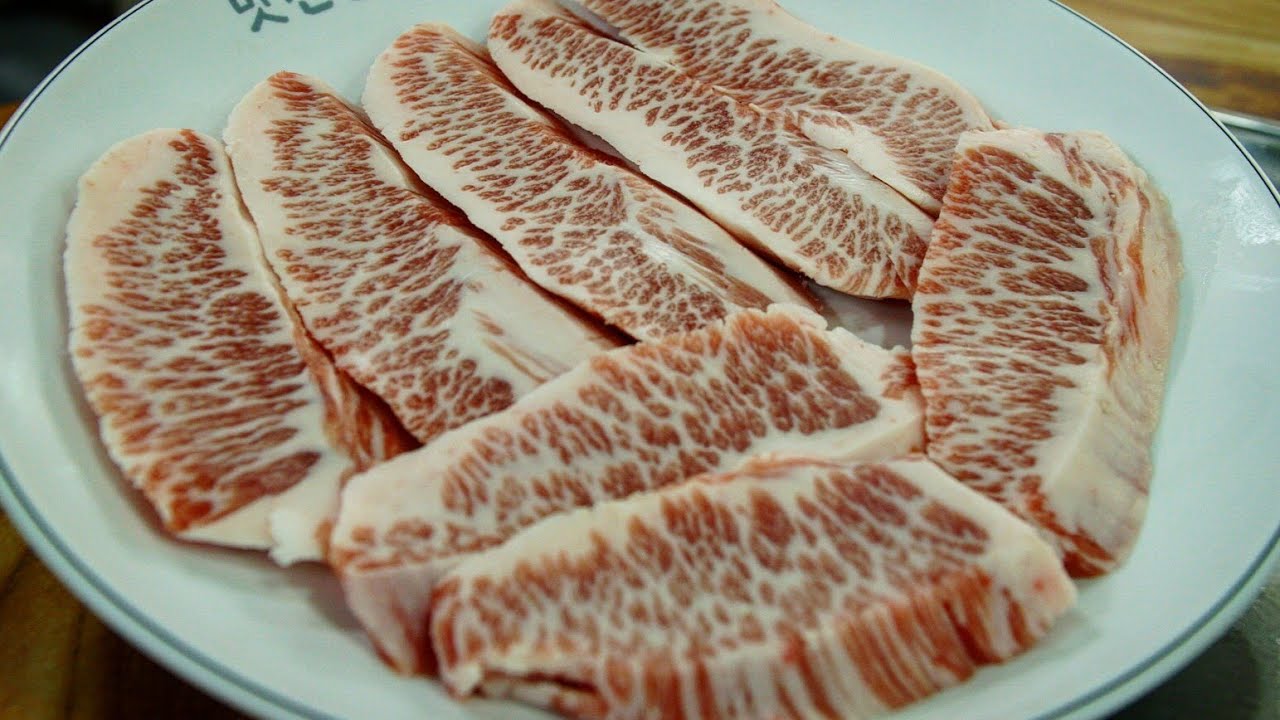 맛찬들 돼지고기가 맛있는 이유 - 맛있는 고깃집의 비결