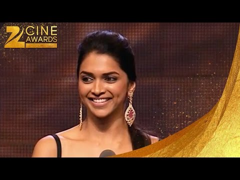 Zee Cine Awards 2008 Most Promising Debut Female Deepika Padukone 
