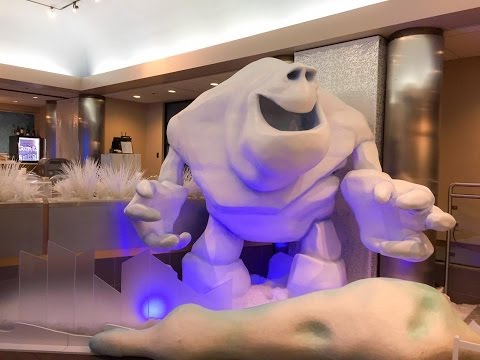 Frozen Ice Palace Boutique and Ice Palace Café at Disney&#039;s Hollywood Studios