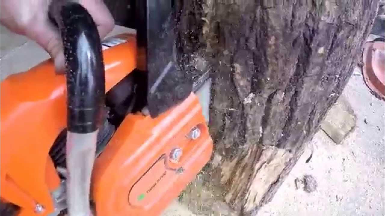 TIMBERPRO 62cc Chainsaw cutting 14" log vertically YouTube